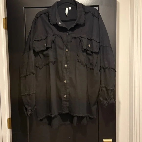 Elan Black Garment with White Label - Picture 3 of 3